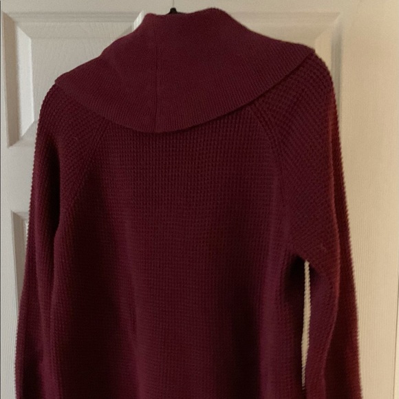 NWT sweater - Picture 3 of 4